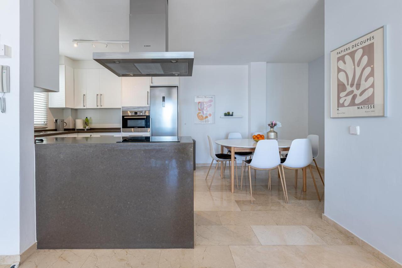2 Bedroom With Sea And Mountain Views, Pool 马尔韦利亚 外观 照片